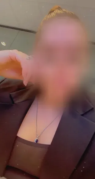 Clara, 32 años