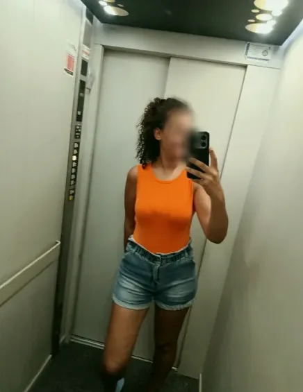 Julia, 33 años