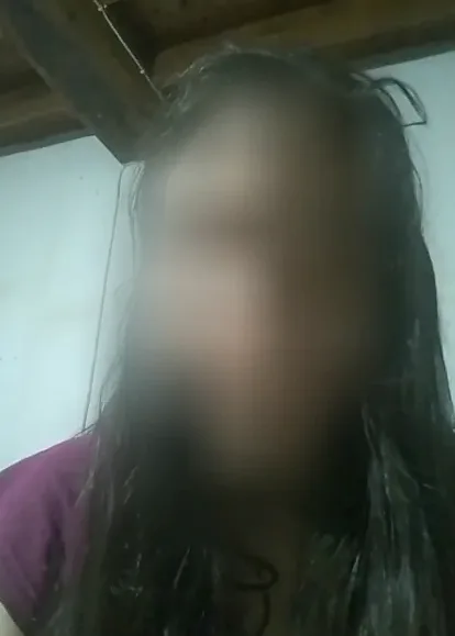 Lara, 18 años